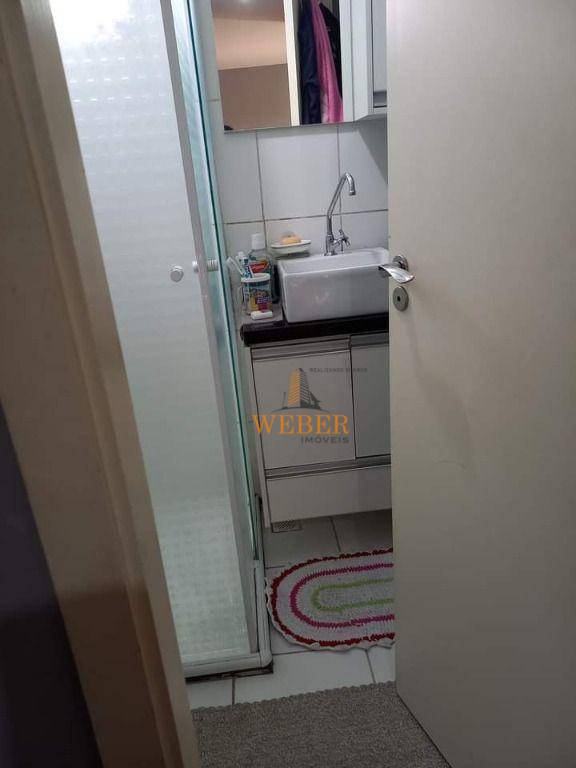 Apartamento à venda com 2 quartos, 44m² - Foto 8