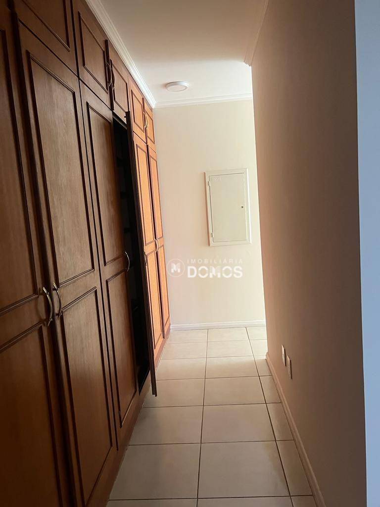 Apartamento para alugar com 4 quartos, 315m² - Foto 12