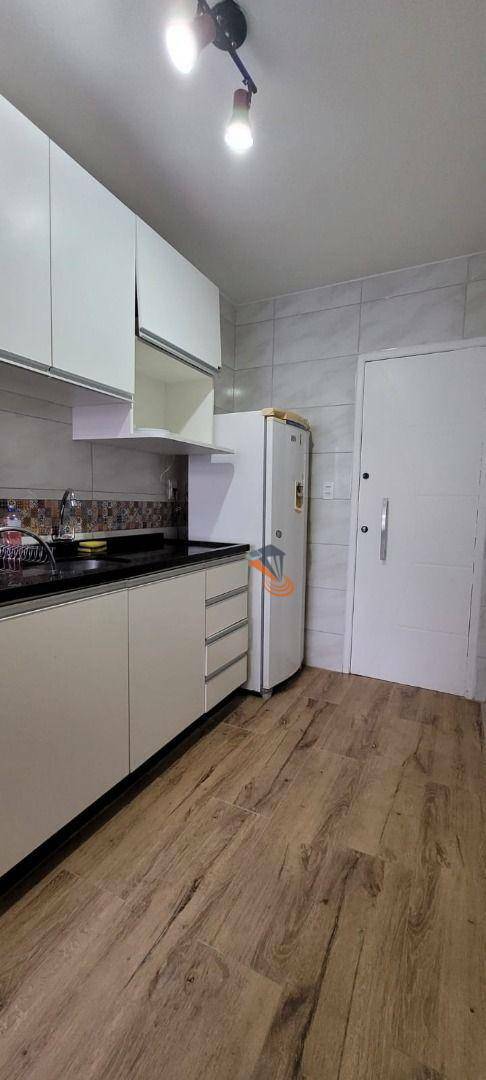 Apartamento à venda com 3 quartos, 86m² - Foto 11