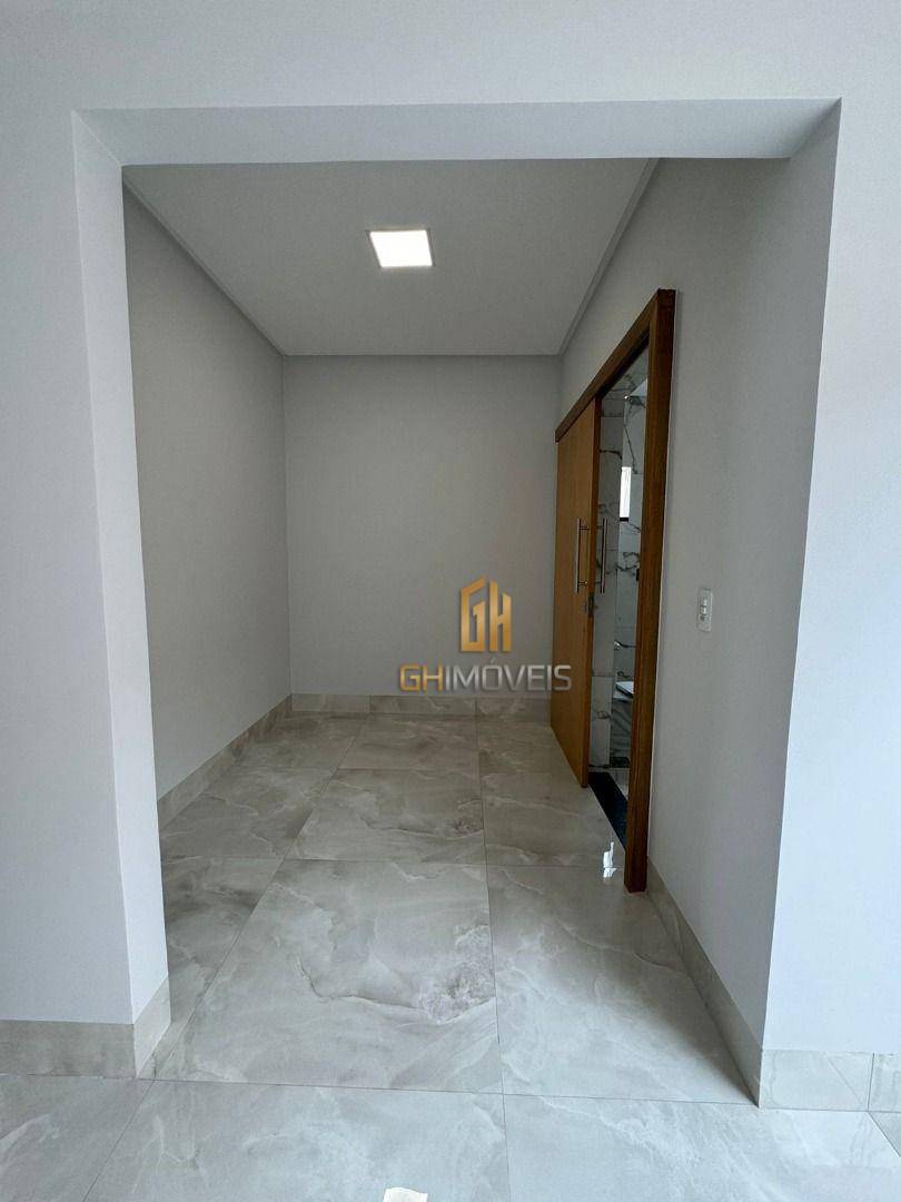 Casa à venda com 3 quartos, 185m² - Foto 8