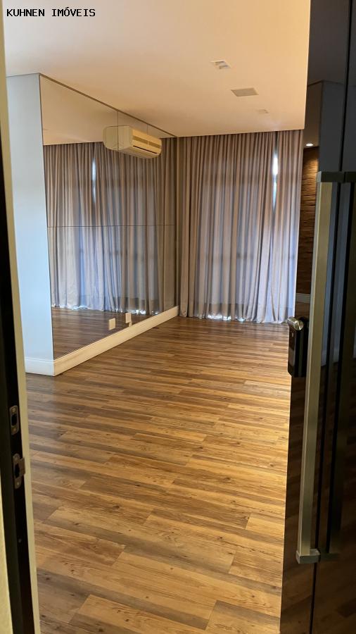 Apartamento à venda com 3 quartos, 142m² - Foto 4