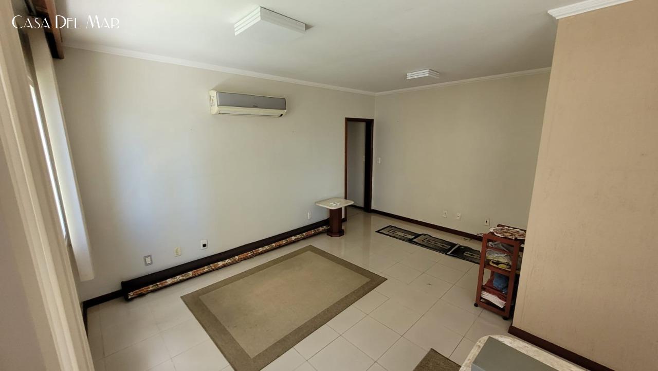 Apartamento à venda com 4 quartos, 224m² - Foto 12