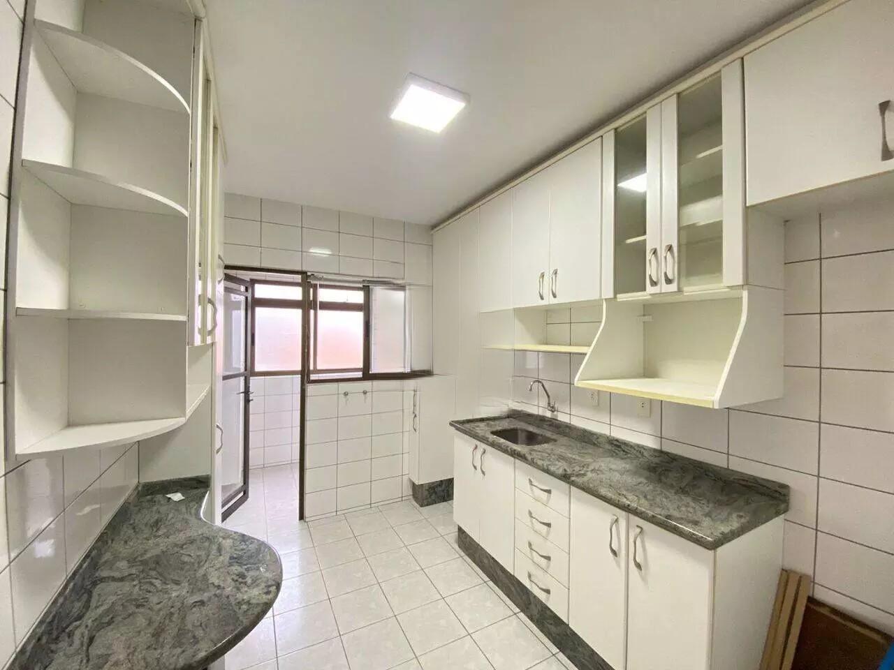 Apartamento à venda com 3 quartos, 85m² - Foto 8