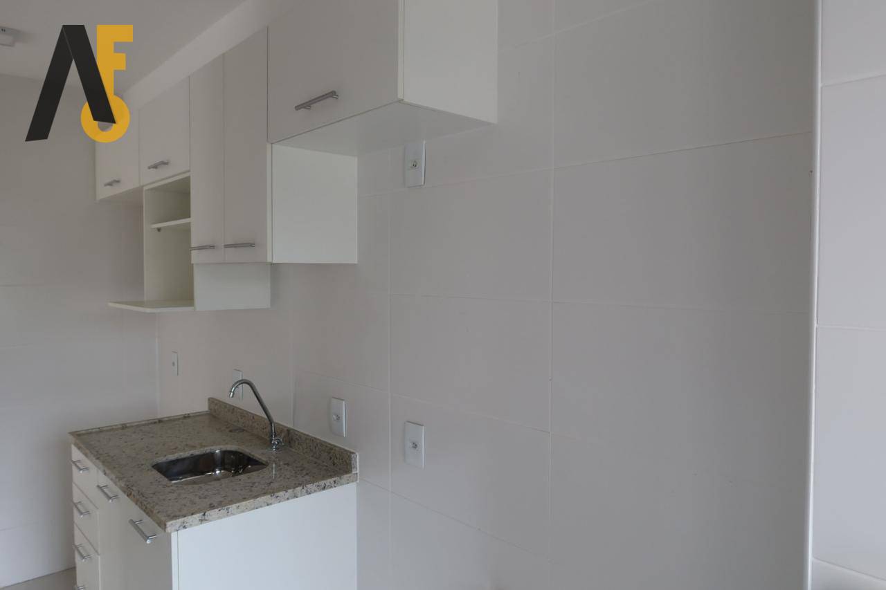 Apartamento à venda com 3 quartos, 64m² - Foto 4