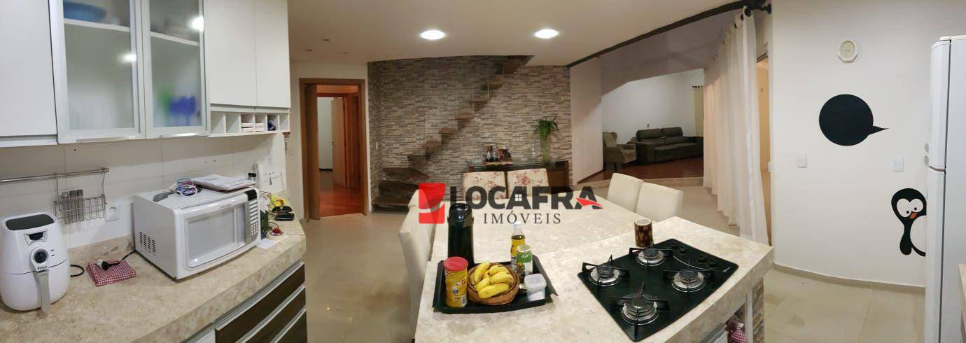 Casa à venda com 2 quartos, 195m² - Foto 4