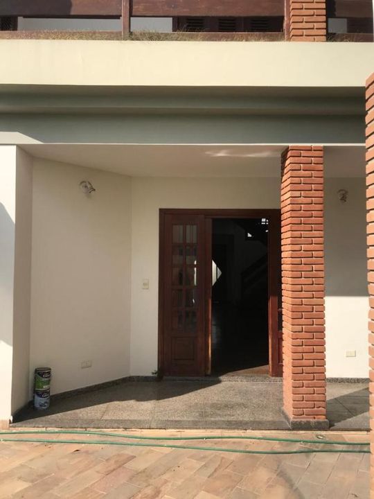 Casa à venda com 3 quartos, 307m² - Foto 2