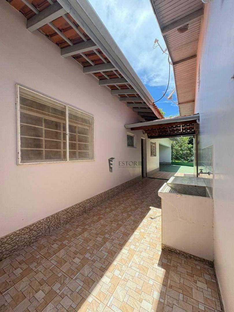 Casa à venda e aluguel com 3 quartos, 294m² - Foto 11