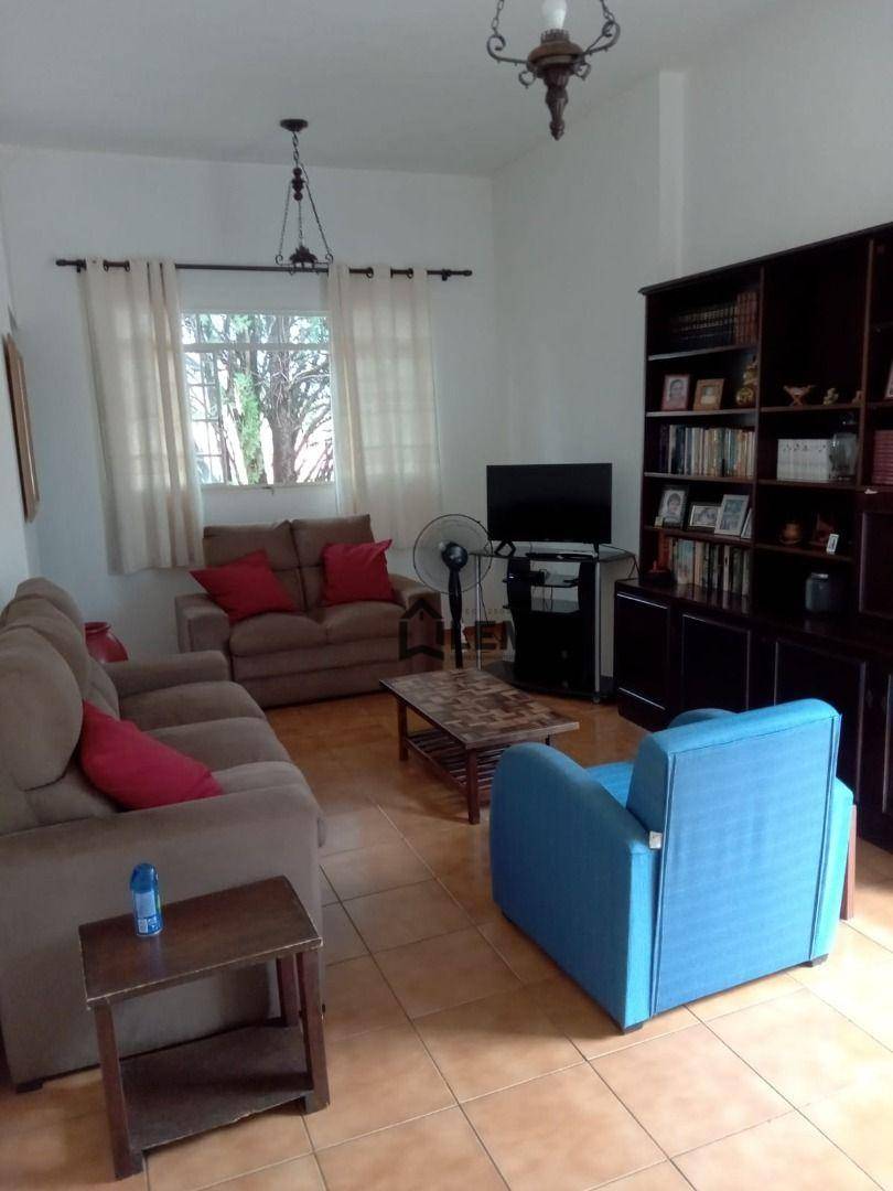 Casa à venda com 3 quartos, 193m² - Foto 3