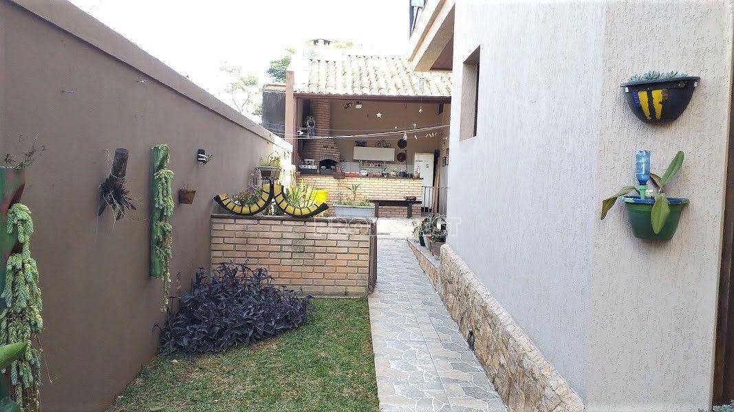 Casa à venda com 3 quartos, 285m² - Foto 51