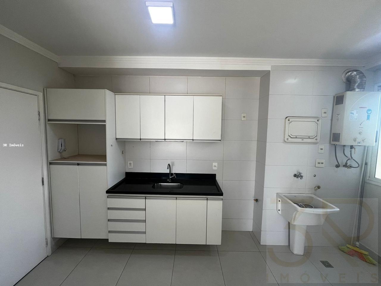 Apartamento à venda com 3 quartos, 101m² - Foto 8