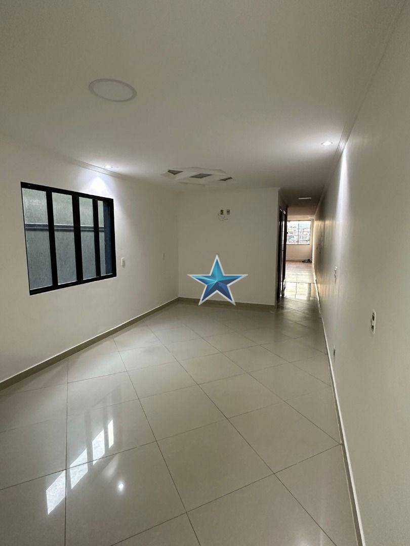 Sobrado à venda com 4 quartos, 224m² - Foto 4