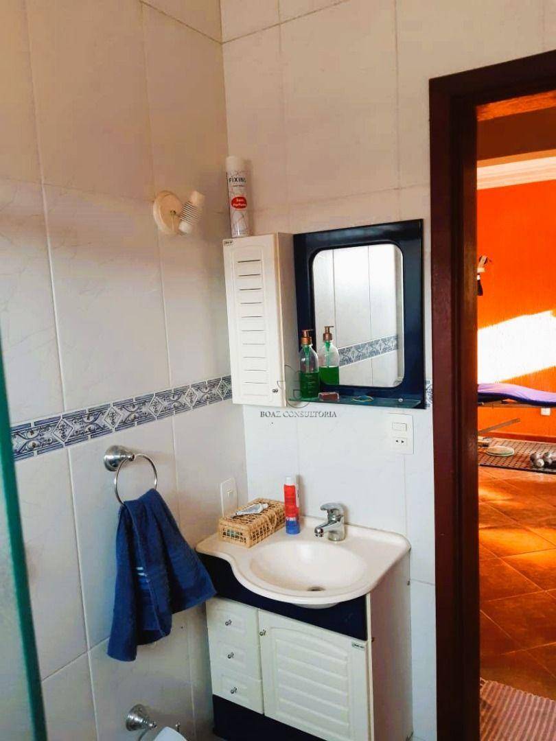 Sobrado à venda com 4 quartos, 250m² - Foto 19