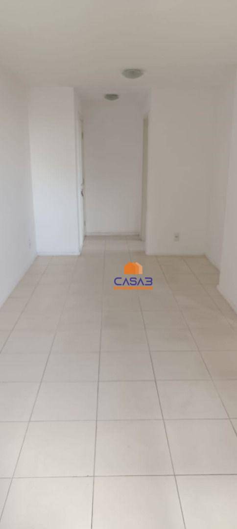 Apartamento à venda com 3 quartos, 67m² - Foto 4