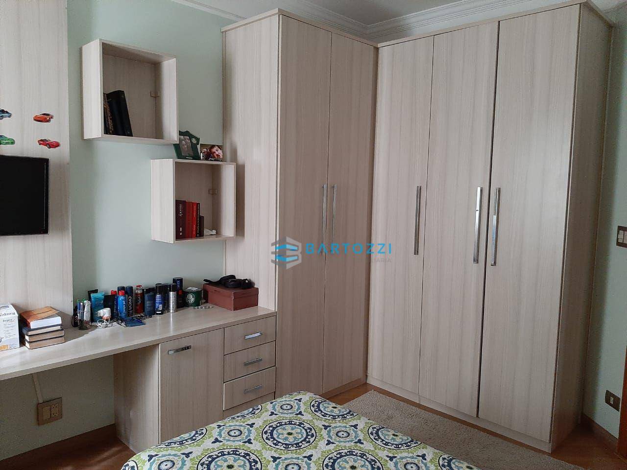 Sobrado à venda com 3 quartos, 242m² - Foto 29