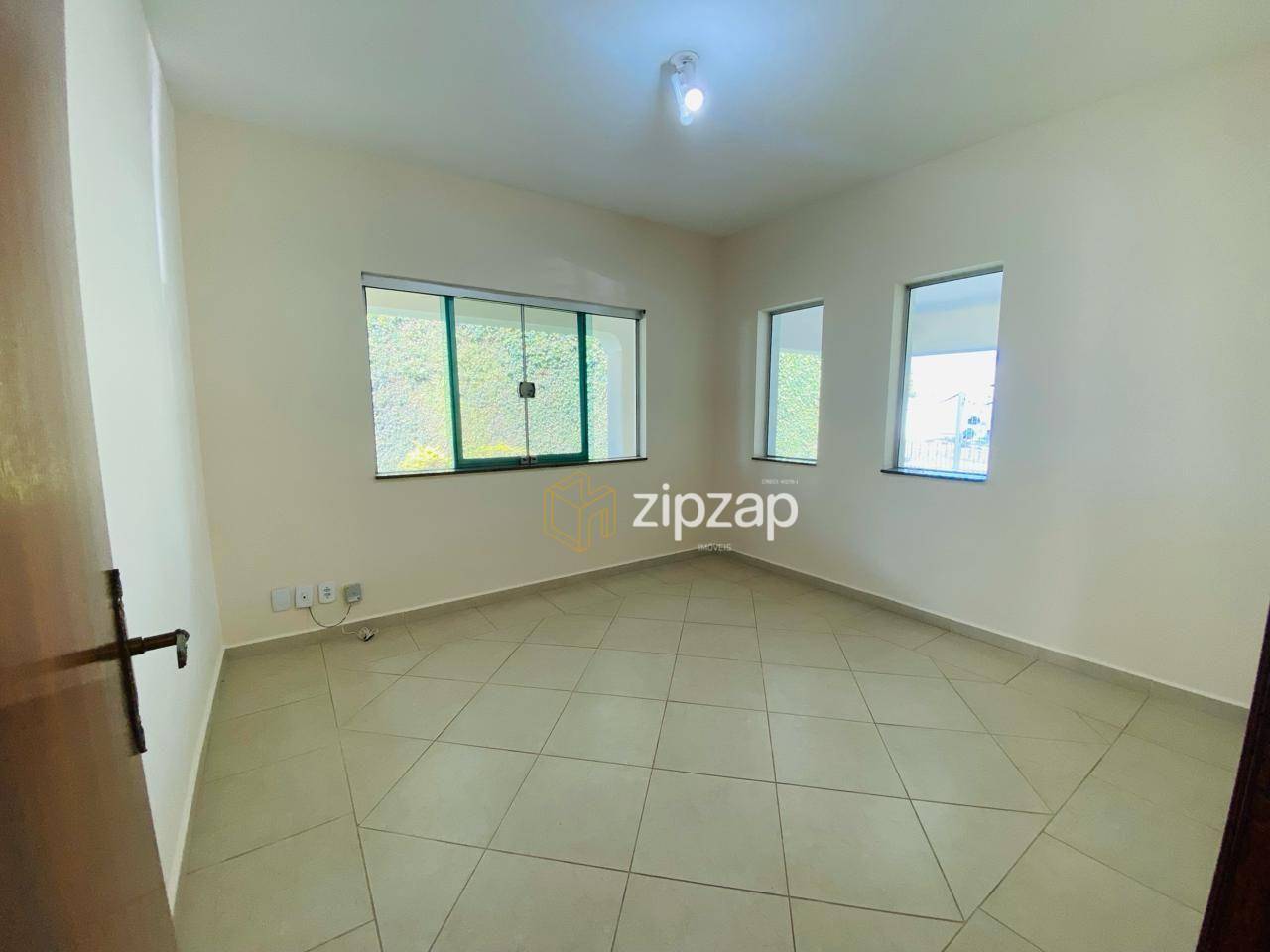 Casa de Condomínio à venda e aluguel com 3 quartos, 402m² - Foto 9