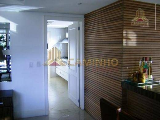 Apartamento à venda com 3 quartos, 269m² - Foto 3