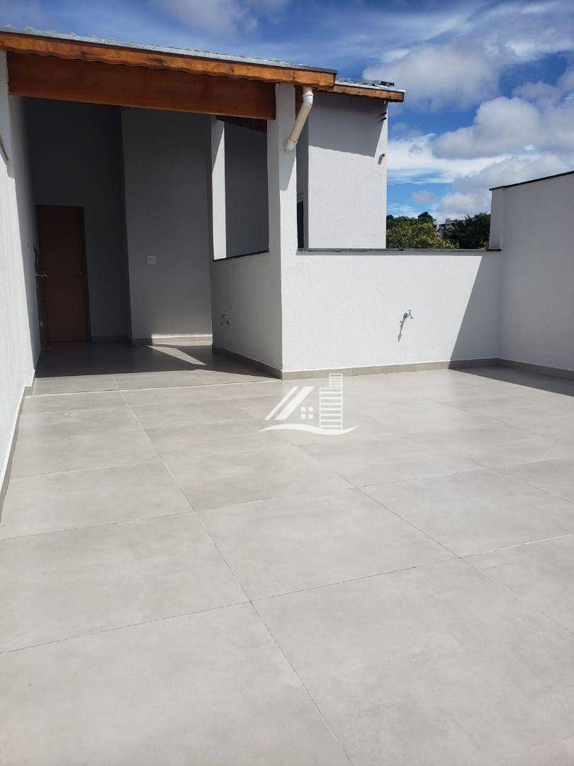 Cobertura à venda com 2 quartos, 100m² - Foto 2