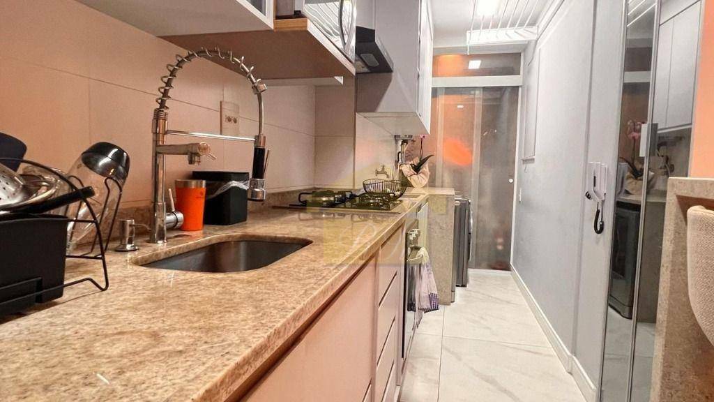 Apartamento à venda com 2 quartos, 72m² - Foto 25