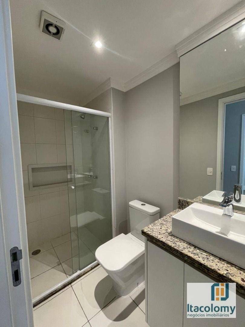 Apartamento à venda com 2 quartos, 66m² - Foto 12