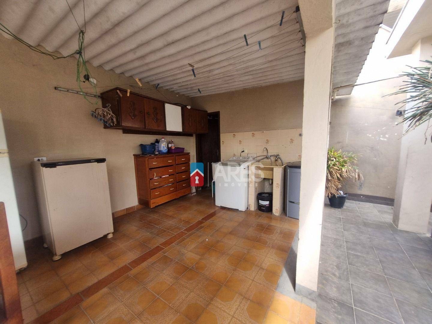 Casa à venda com 3 quartos, 155m² - Foto 21