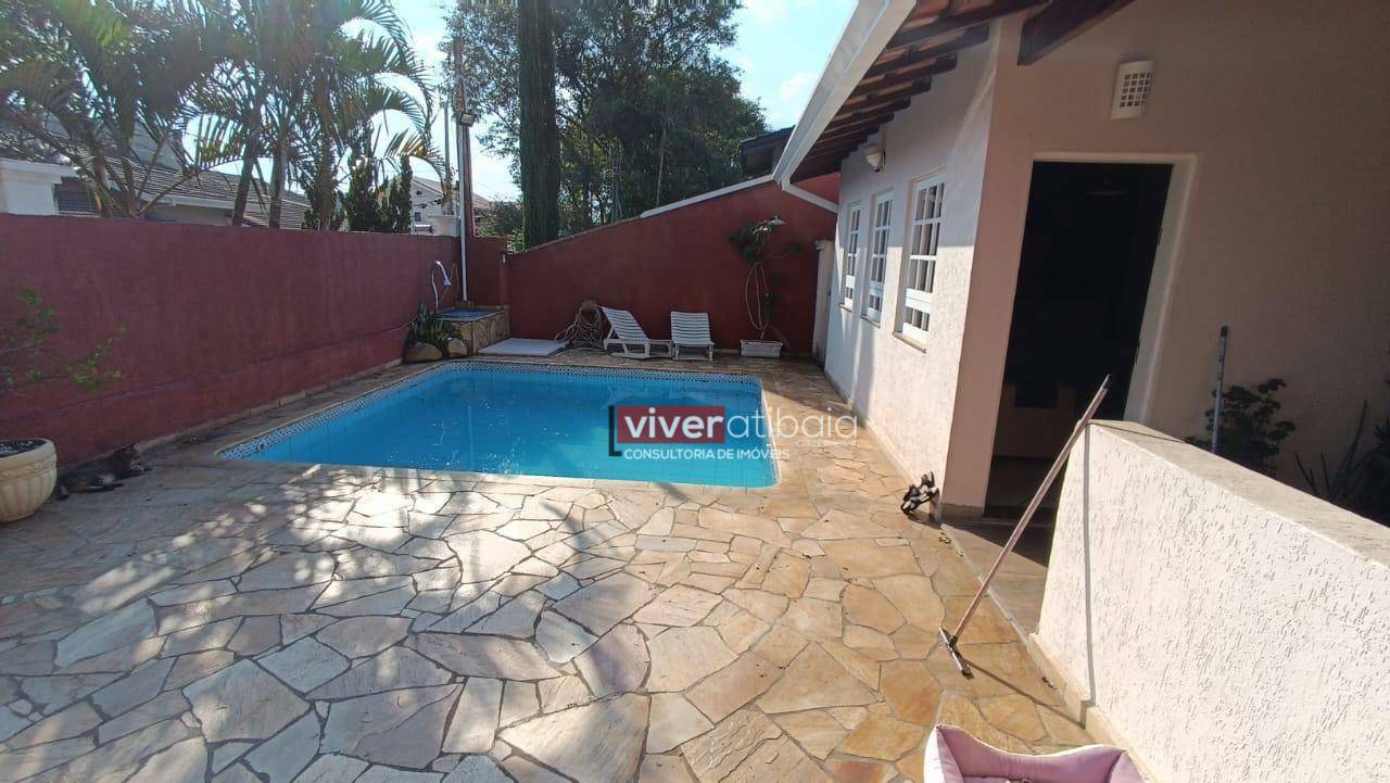 Casa à venda com 4 quartos, 180m² - Foto 2