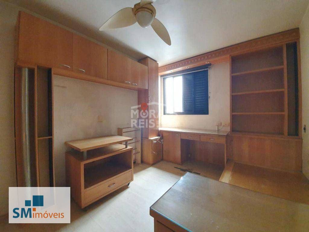 Apartamento à venda com 4 quartos, 237m² - Foto 10