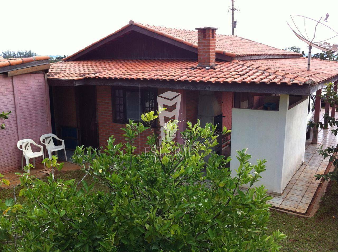 Casa à venda com 3 quartos, 80m² - Foto 2