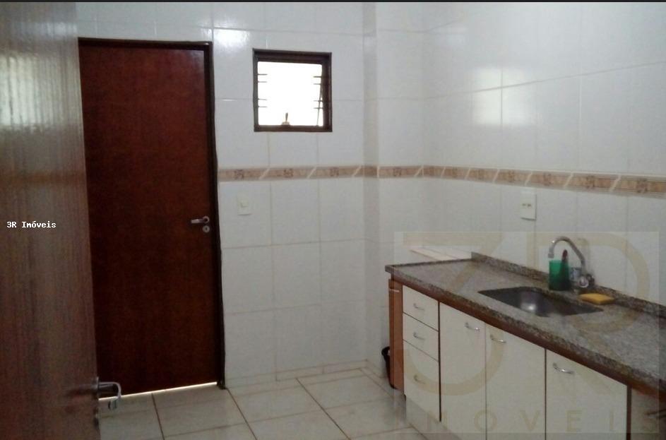 Apartamento à venda com 2 quartos, 70m² - Foto 8