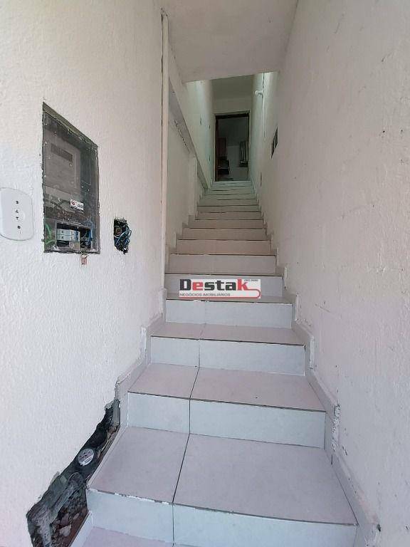 Sobrado à venda com 2 quartos, 175m² - Foto 25