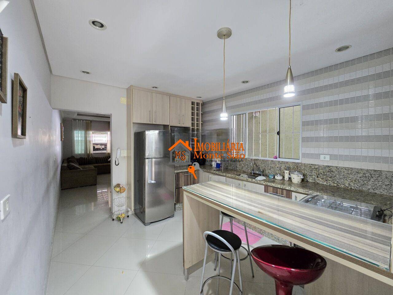 Sobrado à venda com 2 quartos, 163m² - Foto 2