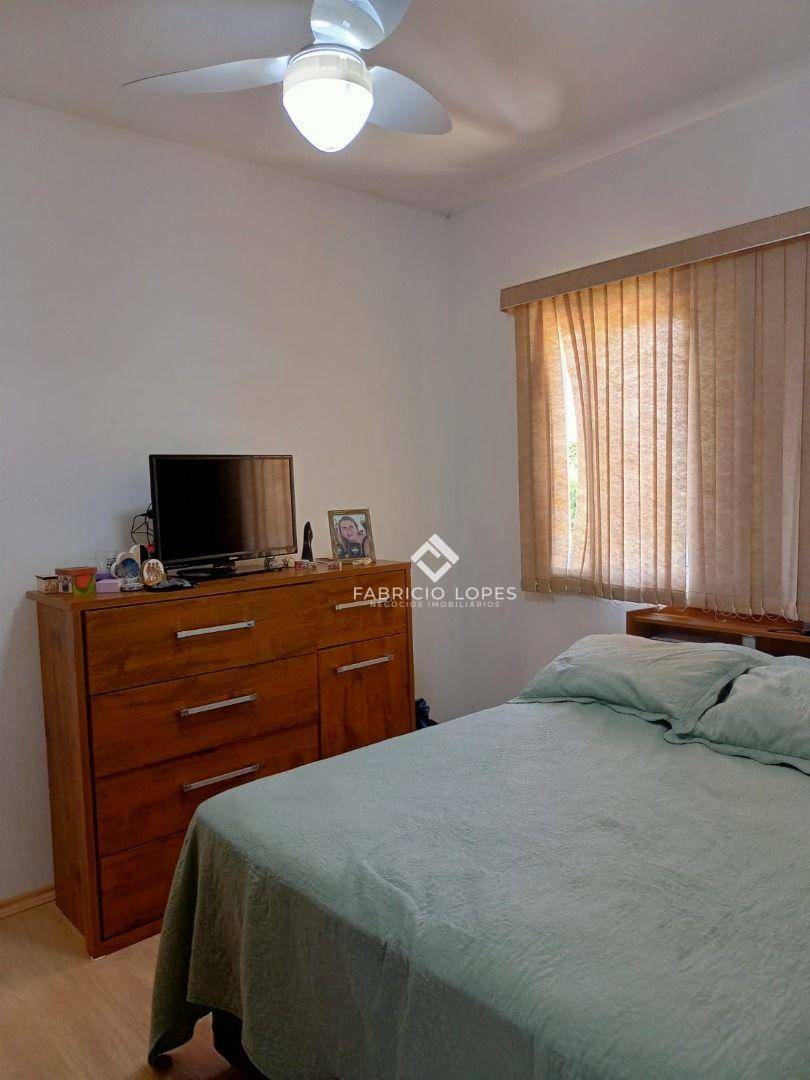 Apartamento à venda com 3 quartos, 76m² - Foto 11