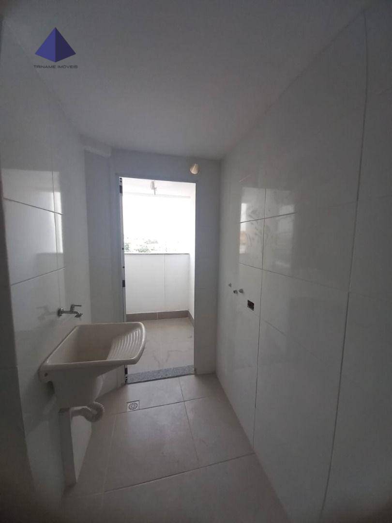 Apartamento à venda com 2 quartos, 64m² - Foto 7