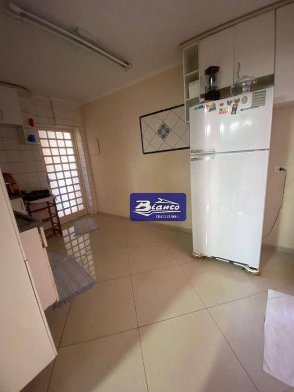 Sobrado à venda com 3 quartos, 262m² - Foto 23