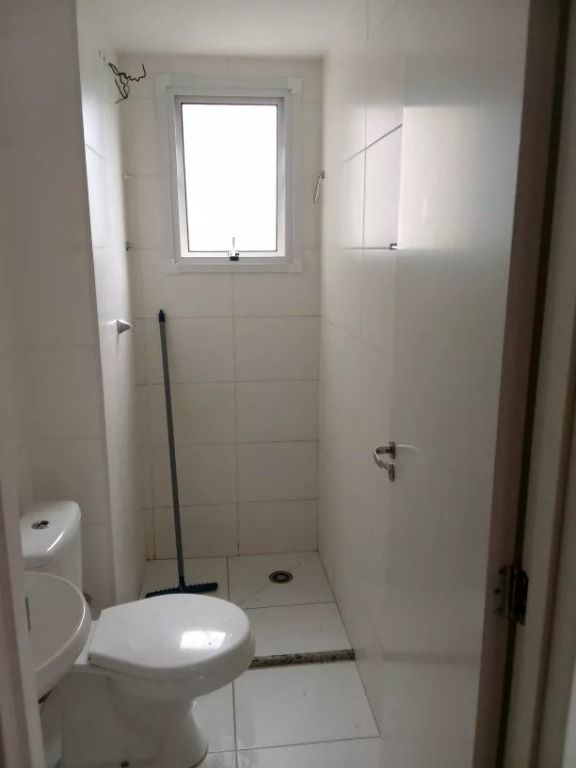 Apartamento à venda com 2 quartos, 41m² - Foto 4