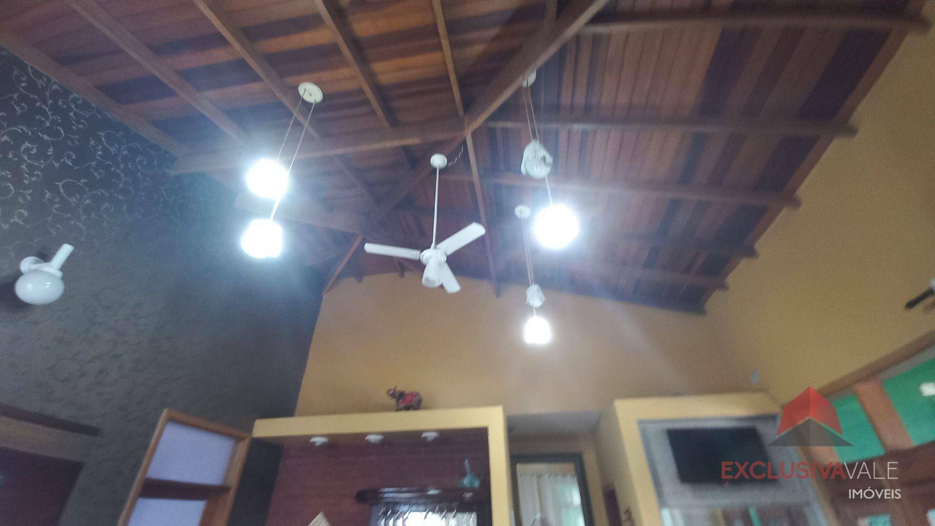 Casa à venda com 4 quartos, 199m² - Foto 32
