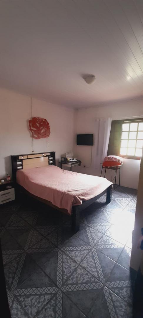 Casa à venda com 3 quartos, 150m² - Foto 2