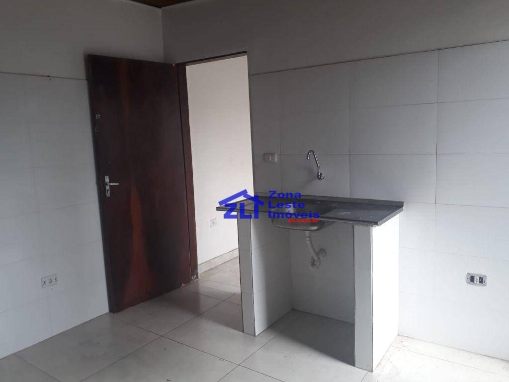 Casa à venda com 6 quartos, 102m² - Foto 3