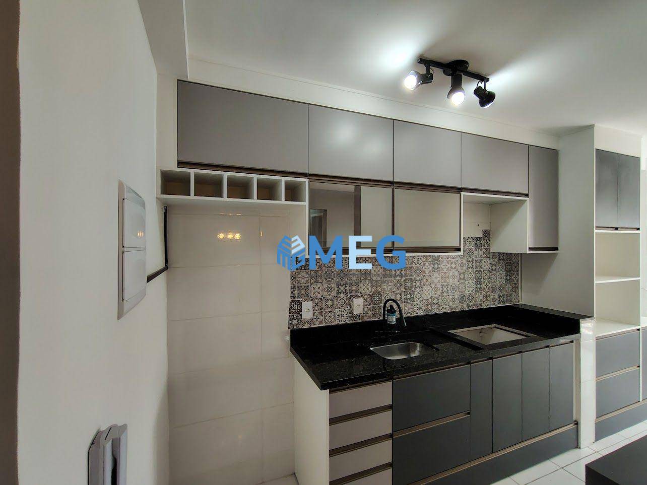 Apartamento para alugar com 2 quartos, 50m² - Foto 7