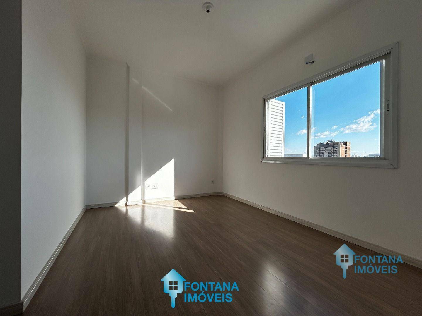 Apartamento à venda com 3 quartos, 94m² - Foto 10