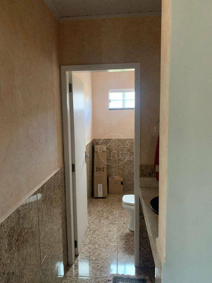 Casa à venda com 3 quartos, 221m² - Foto 8