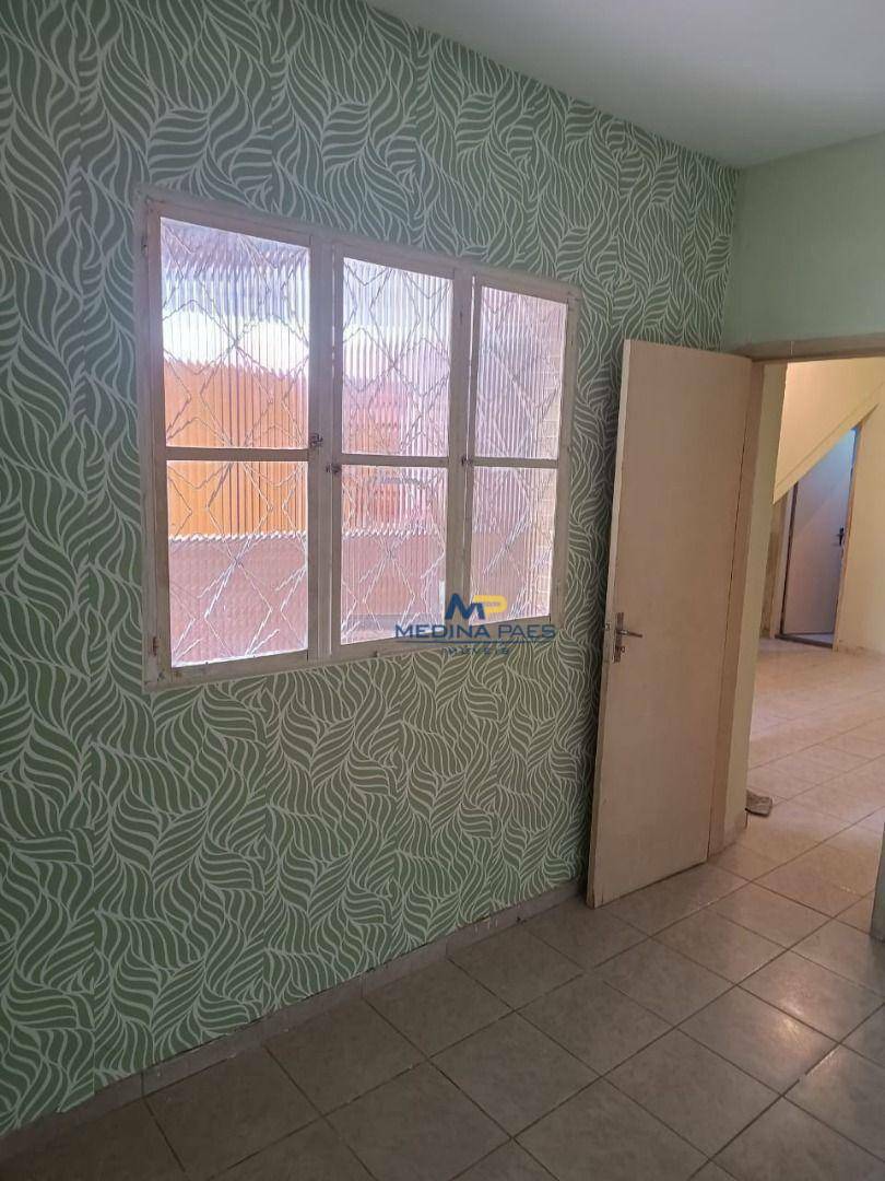 Casa à venda com 1 quarto, 70M2 - Foto 3