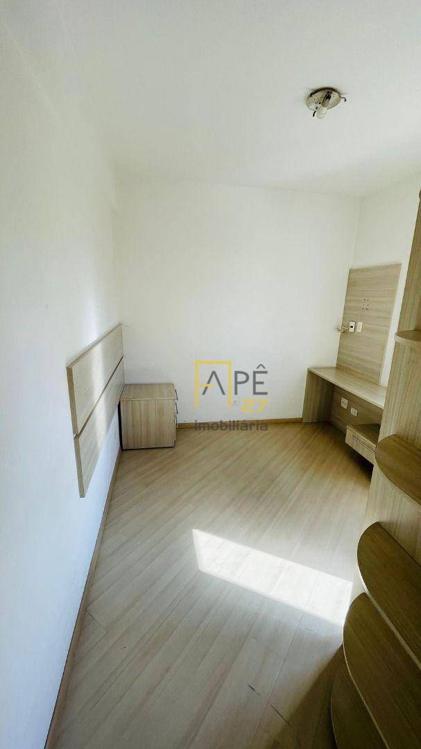 Apartamento para alugar com 3 quartos, 134m² - Foto 11