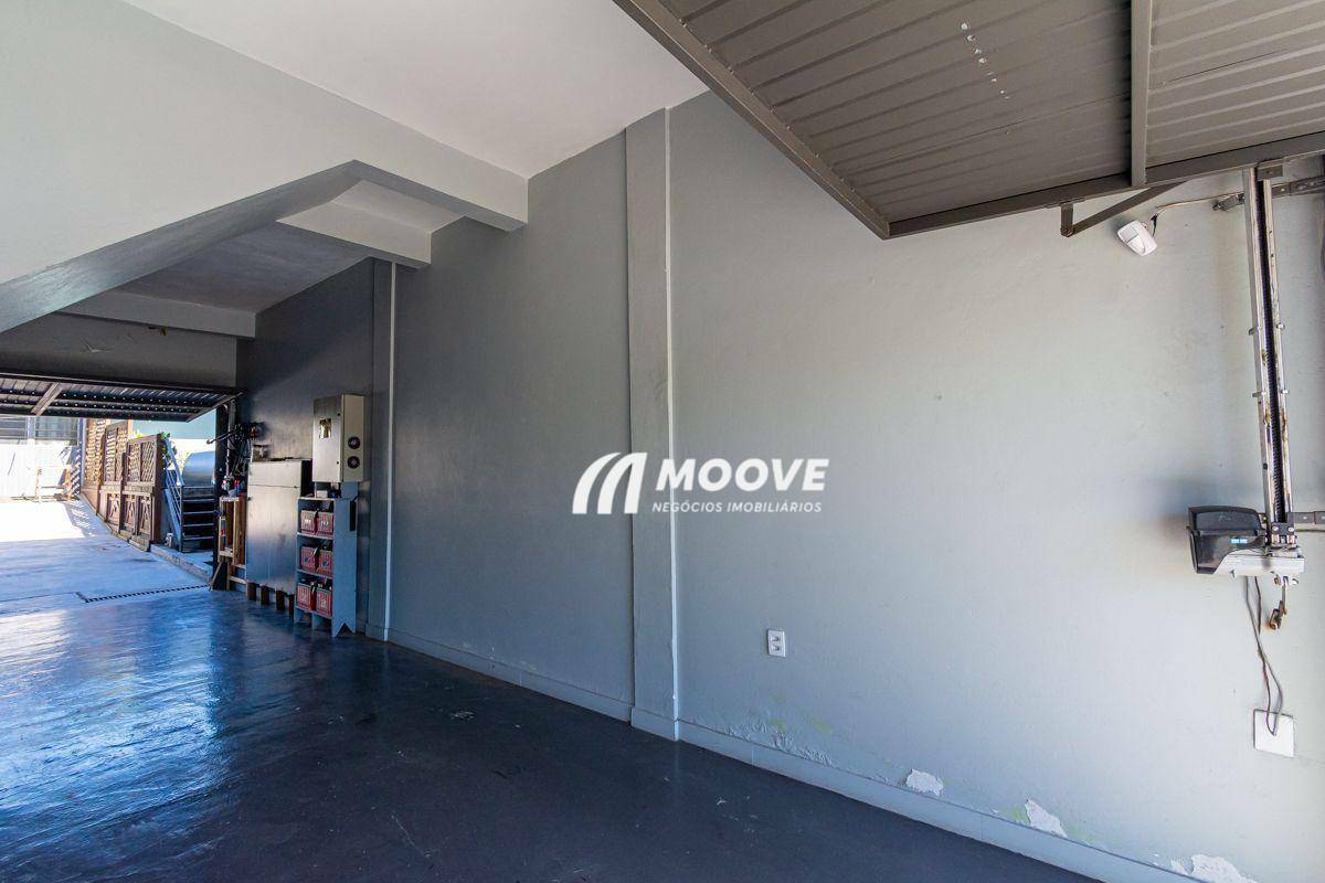 Sobrado à venda com 3 quartos, 350m² - Foto 3