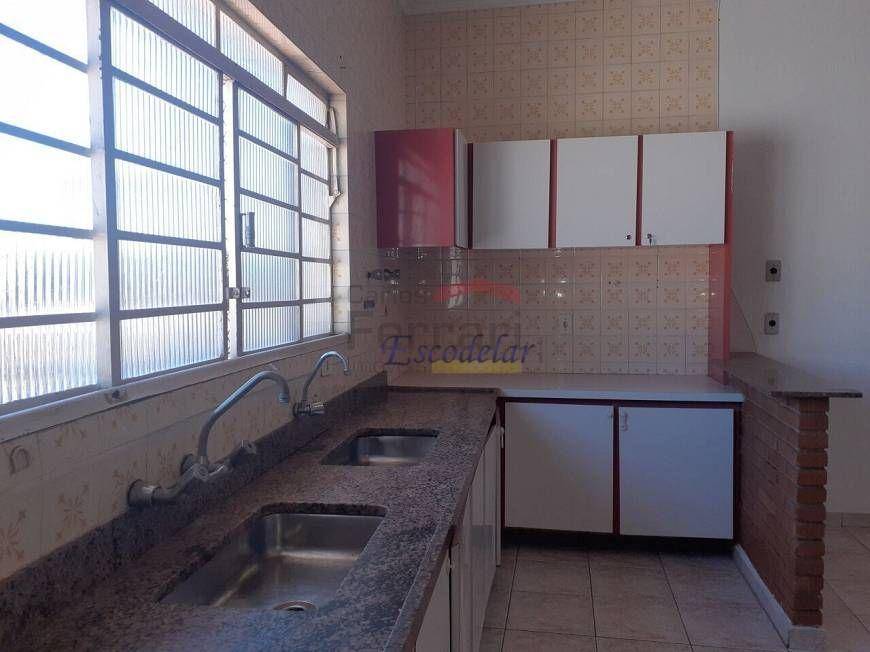 Sobrado à venda com 3 quartos, 289m² - Foto 6