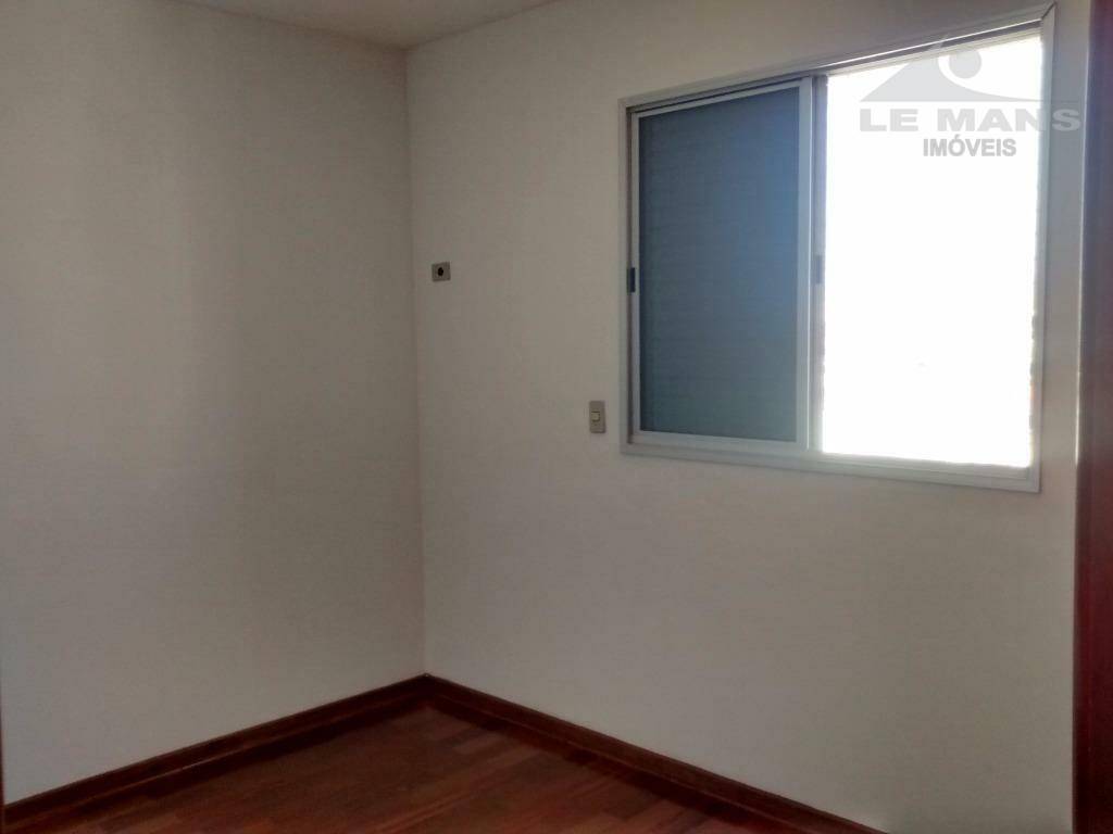 Apartamento para alugar com 3 quartos, 67m² - Foto 6