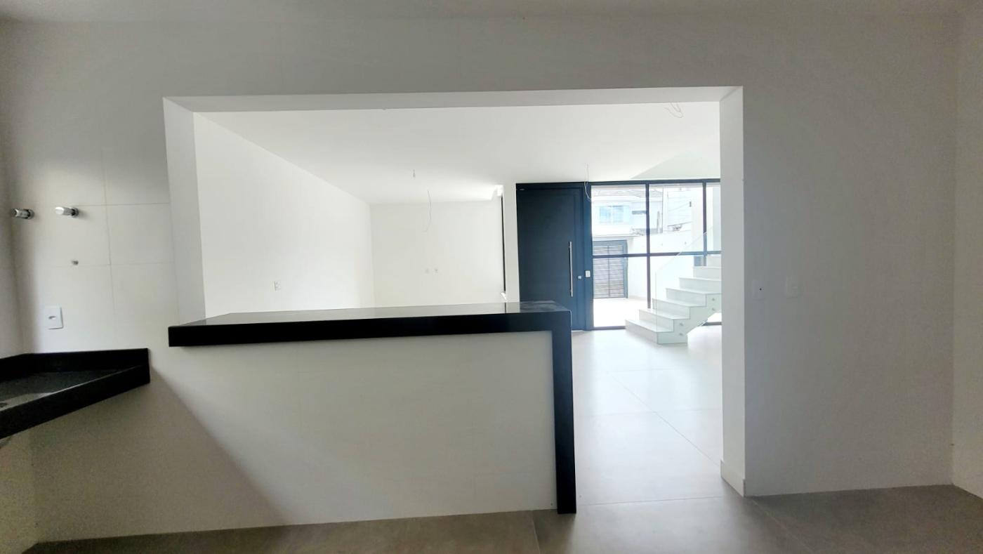 Casa de Condomínio à venda com 5 quartos, 298m² - Foto 18