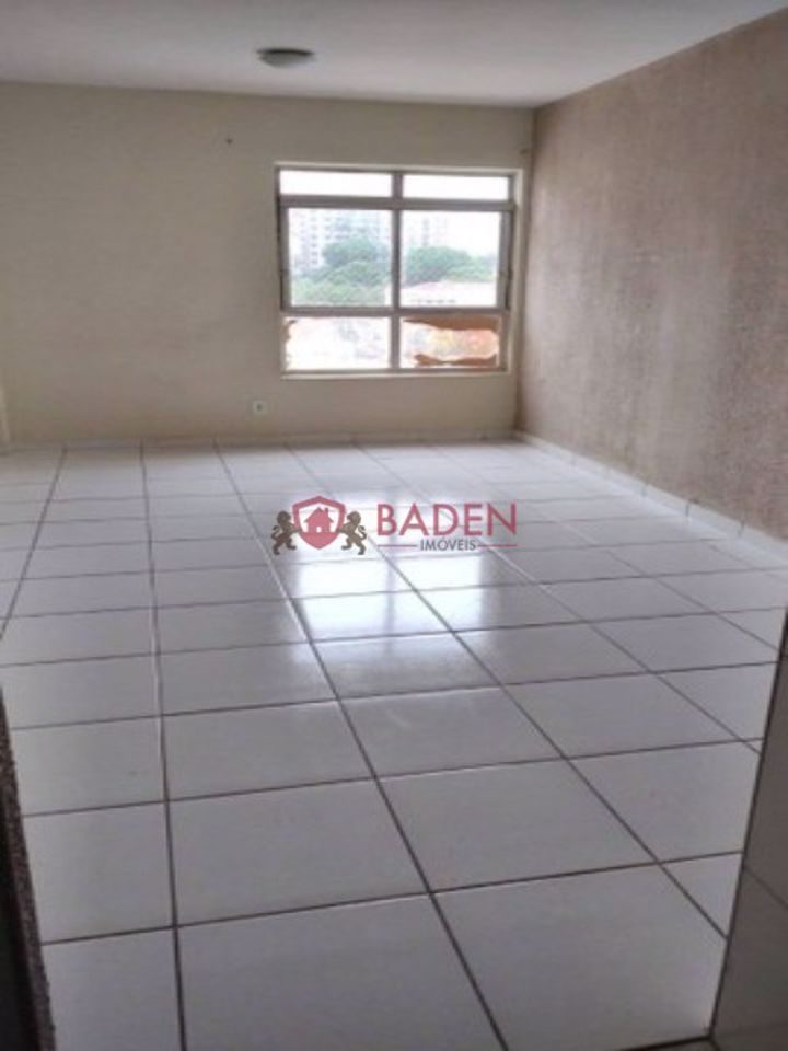 Apartamento à venda com 1 quarto, 40m² - Foto 1