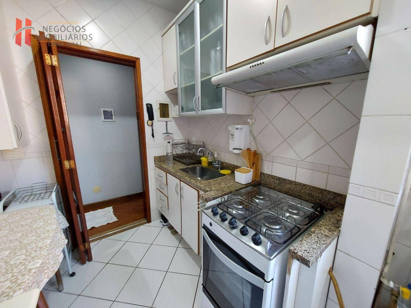 Apartamento para alugar com 2 quartos, 55m² - Foto 27