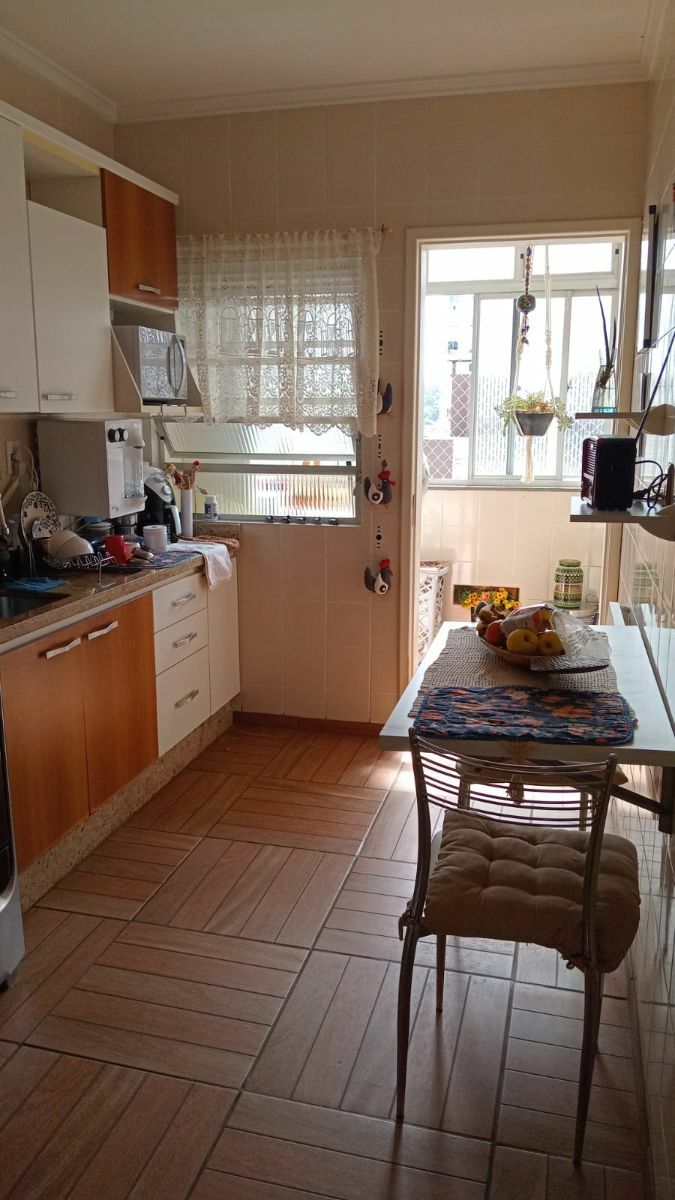 Apartamento à venda com 2 quartos, 75m² - Foto 13