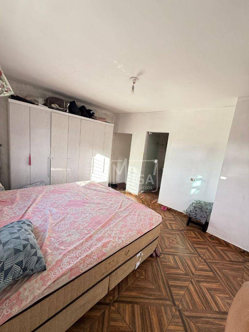 Casa, 3 quartos, 200 m² - Foto 3